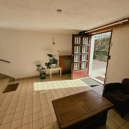Duplex Avec Jardin - Proche Paris - Disneyland - Rer - Noisy-le-Grand Esterno foto