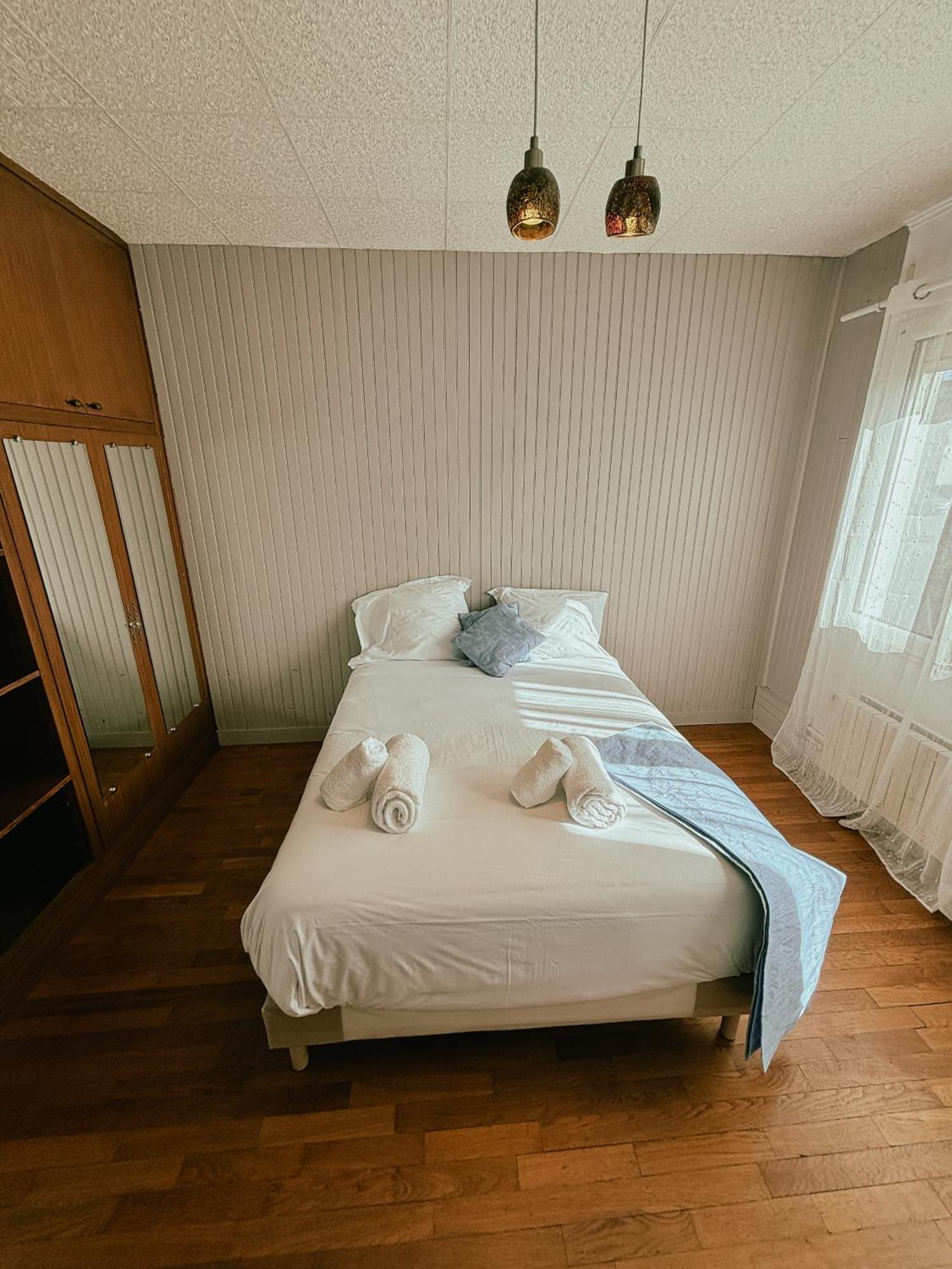 Duplex Avec Jardin - Proche Paris - Disneyland - Rer - Noisy-le-Grand Esterno foto