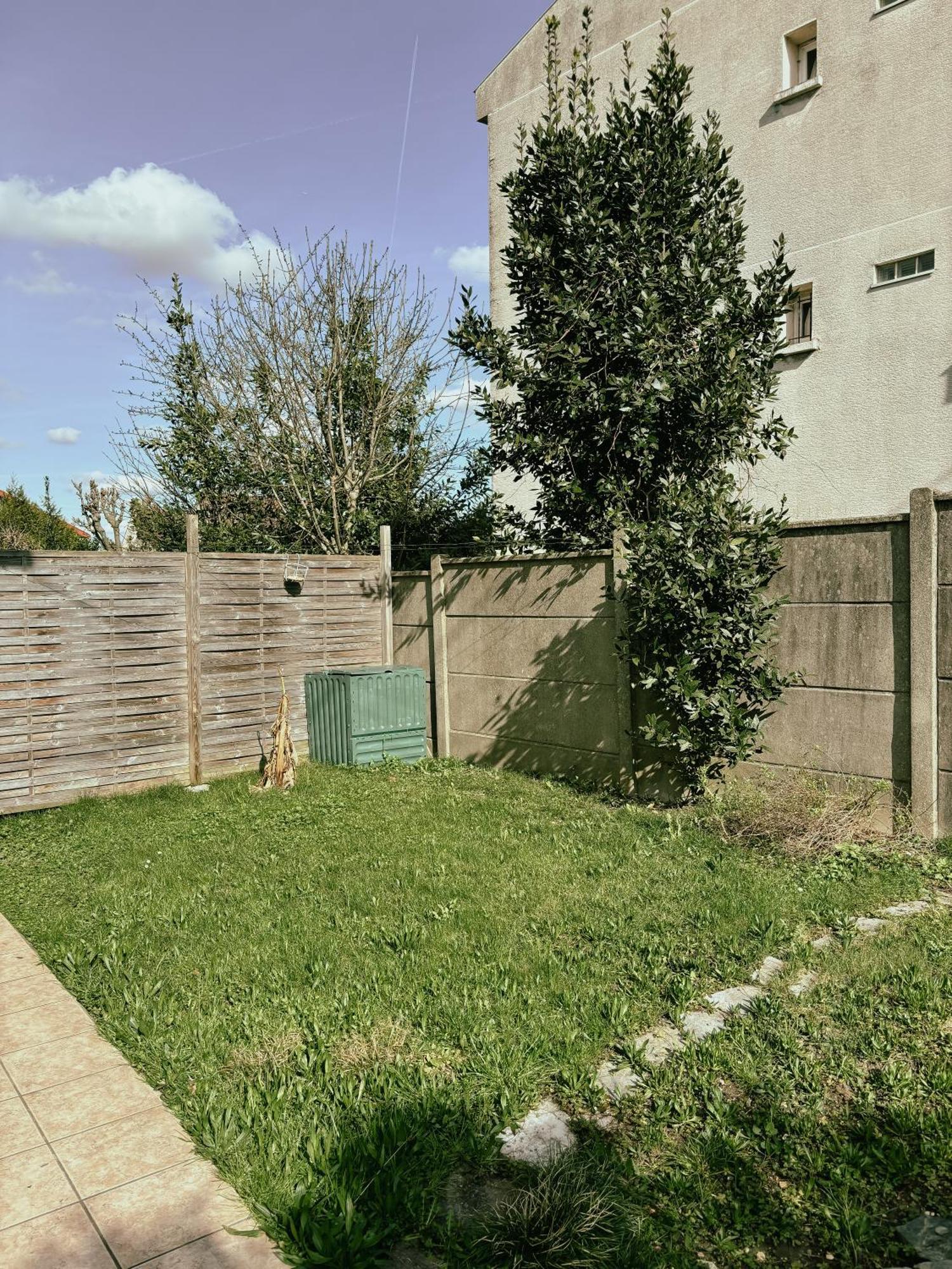 Duplex Avec Jardin - Proche Paris - Disneyland - Rer - Noisy-le-Grand Esterno foto